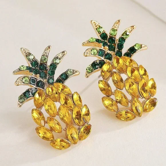 Tropcial Pineapple Stud Earrings - Picture 4 of 8